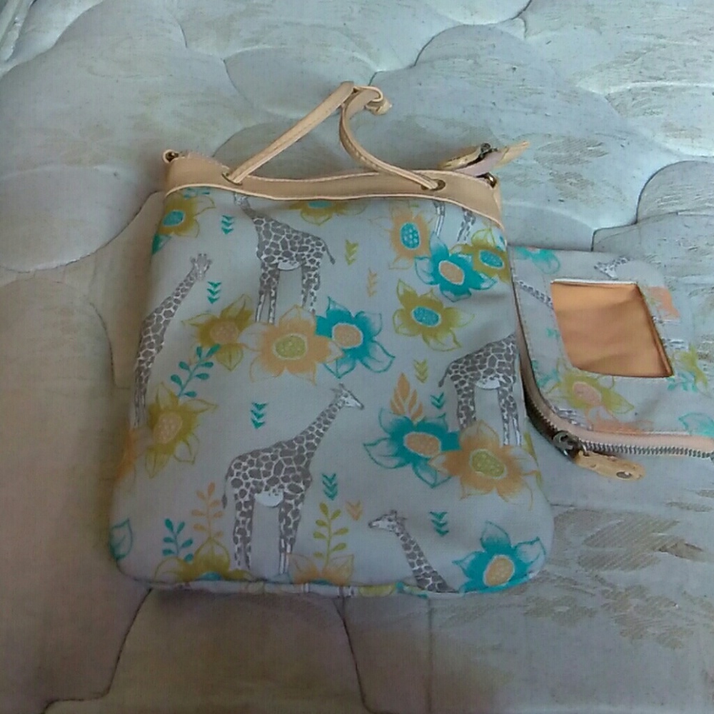 Giraffe crossbody bag with wallet